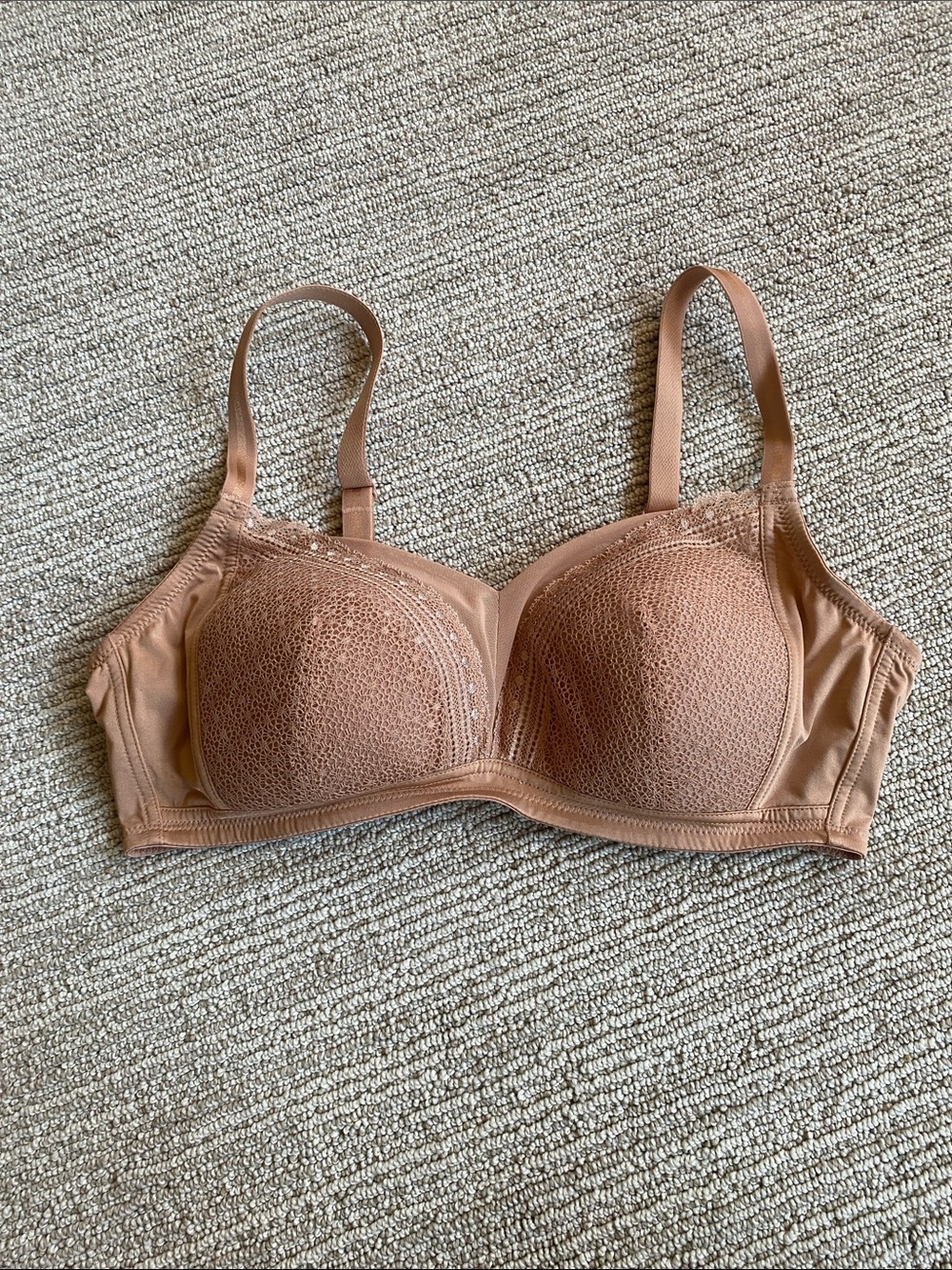 Understance Wireless Full Coverage T Shirt Nude Bra Size 34C
